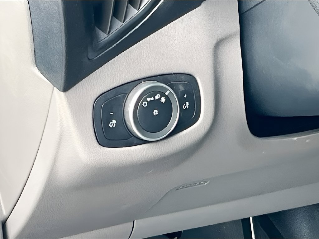 Used 2023 Ford Transit Connect XL FWD image 10