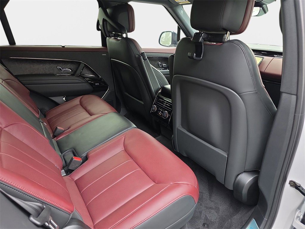 New 2025 Land Rover Range Rover Sport Dynamic SE image 11