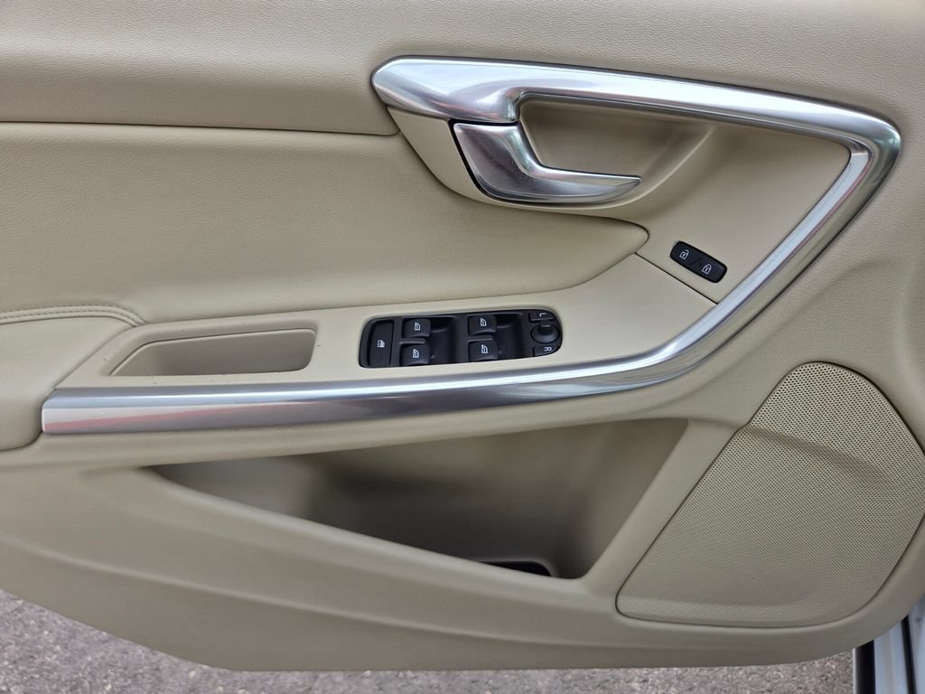 Used 2015 Volvo S60 T5 Premier FWD image 23