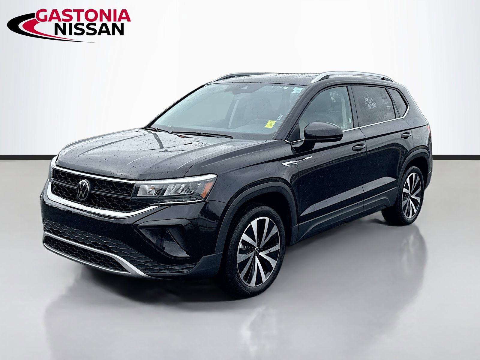 Used 2024 Volkswagen Taos SE video 3