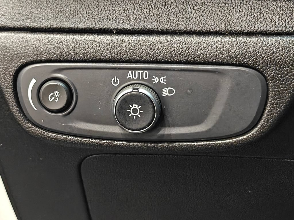 Used 2023 Chevrolet Bolt LT w/ Driver Confidence Package FWD image 39