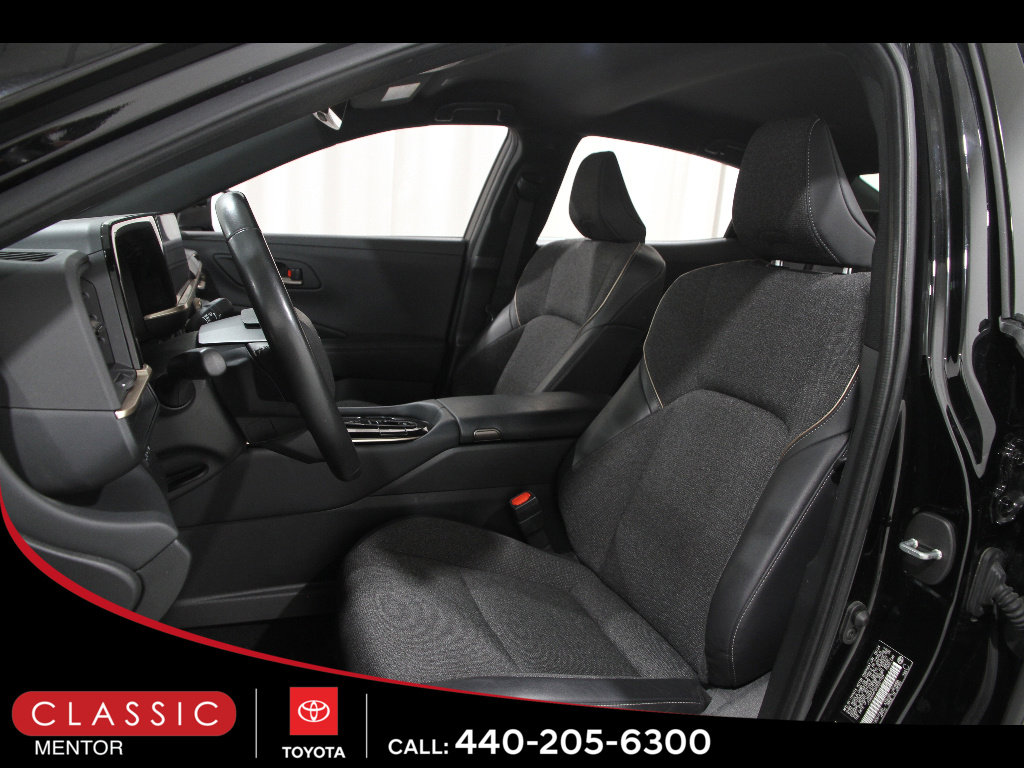 Certified 2024 Toyota Crown XLE AWD/4WD image 5