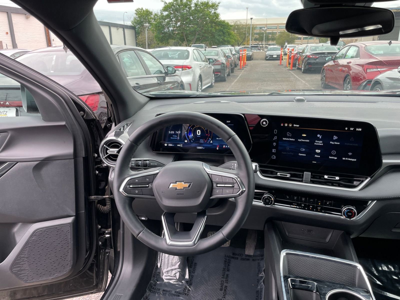 Used 2025 Chevrolet Equinox LT image 33