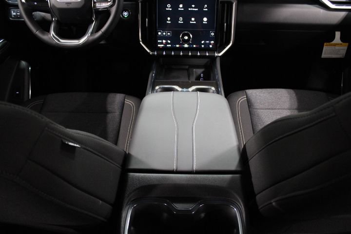 New 2026 GMC Acadia Elevation image 30