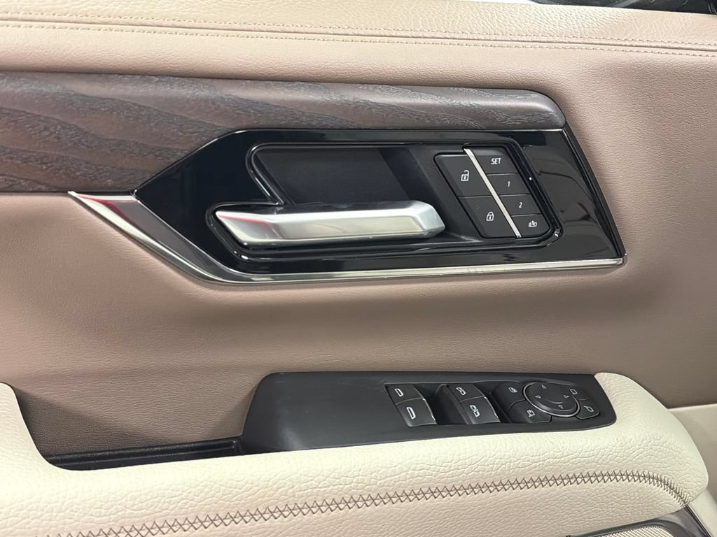 New 2026 GMC Yukon XL Denali w/ Advanced Technology Package AWD/4WD image 22