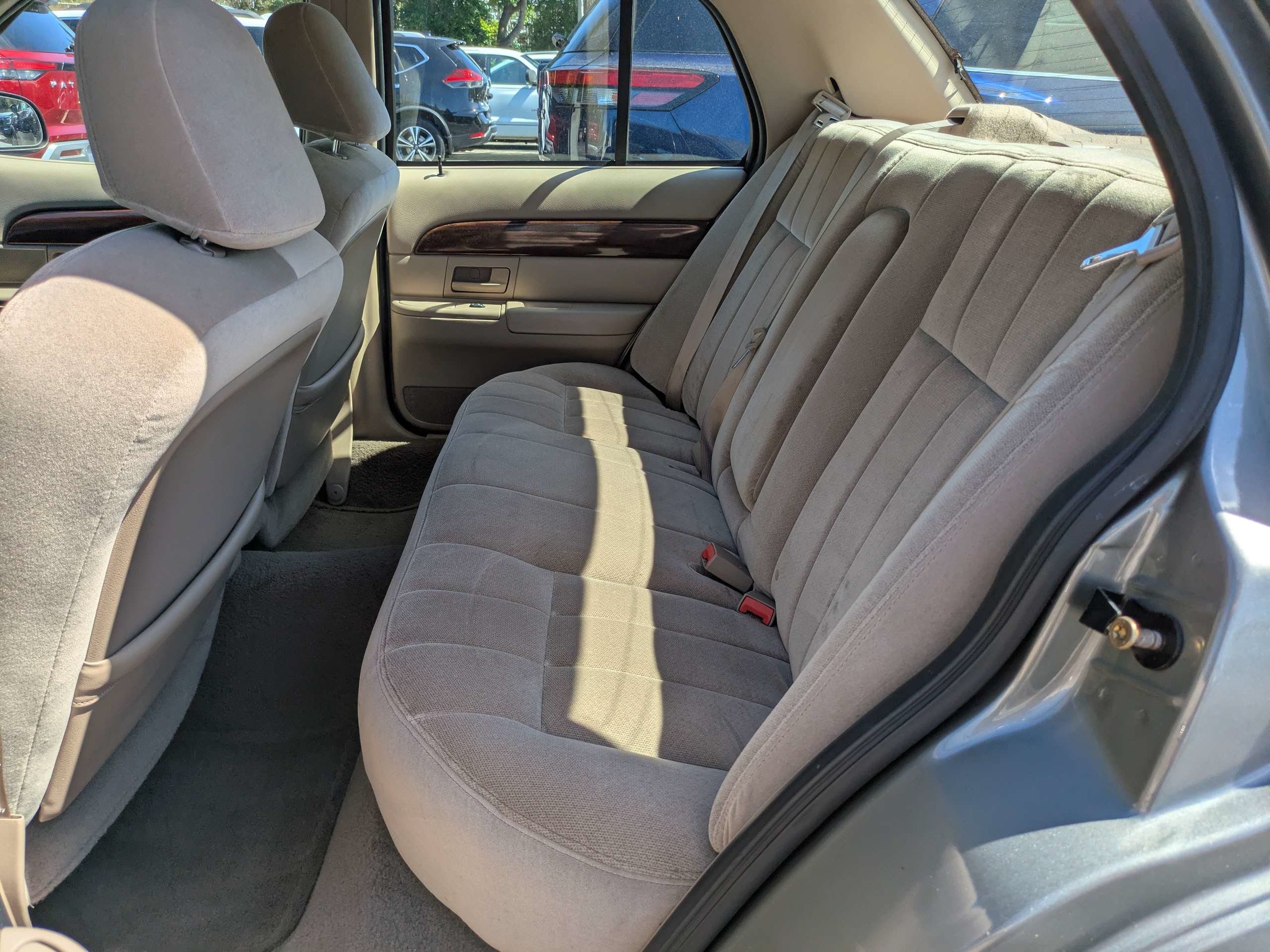Used 2003 Mercury Grand Marquis GS RWD image 12