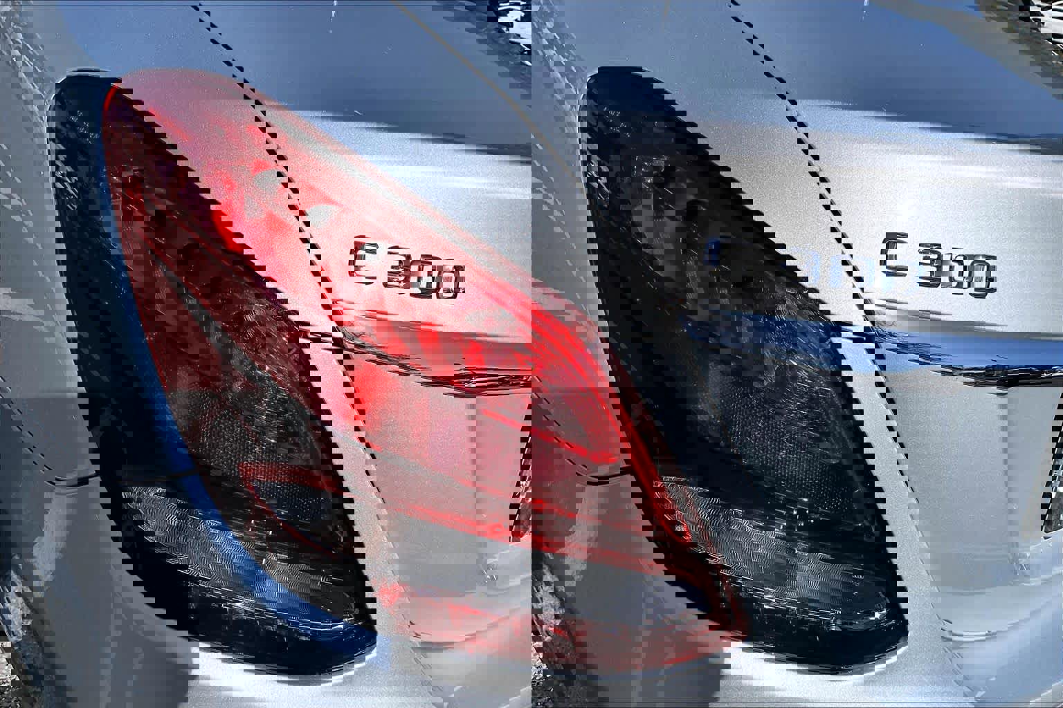 Used 2015 Mercedes-Benz C 300 4MATIC Sedan image 28