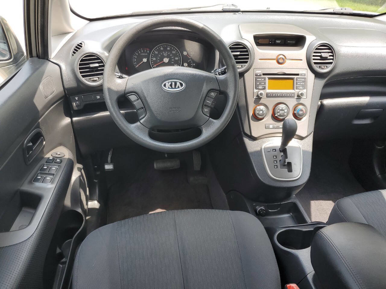 Used 2009 Kia Rondo LX image 13