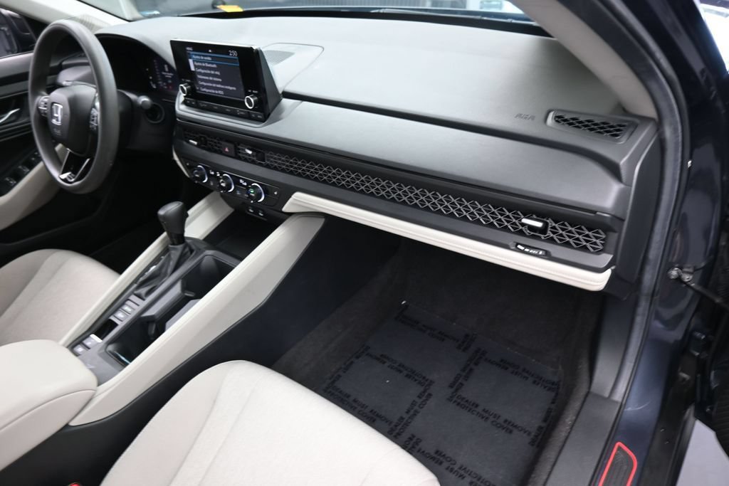 Used 2025 Honda Accord SE image 44