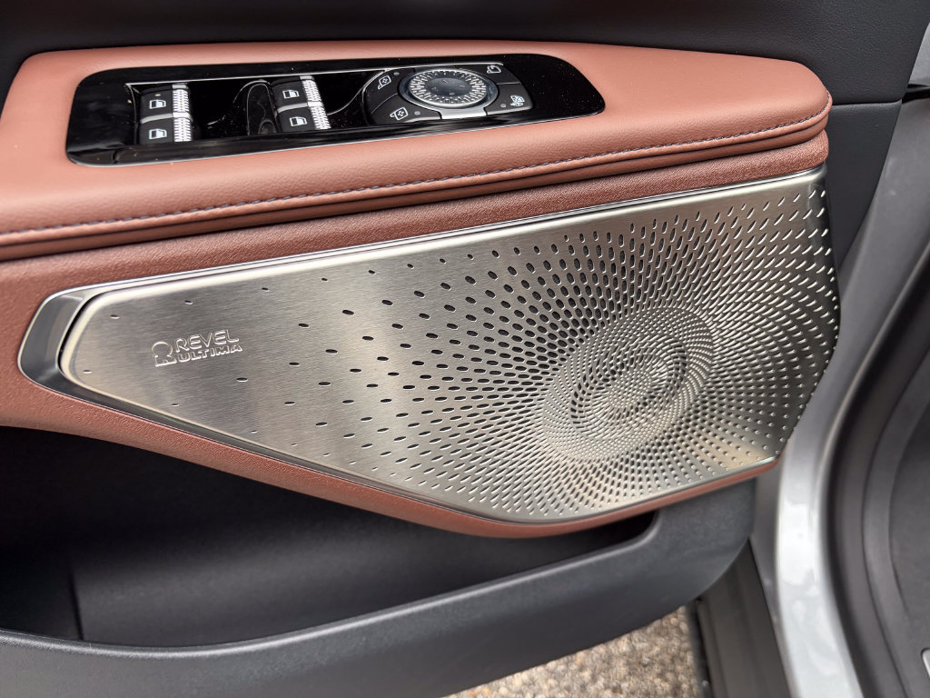 New 2026 Lincoln Nautilus Reserve AWD/4WD image 17