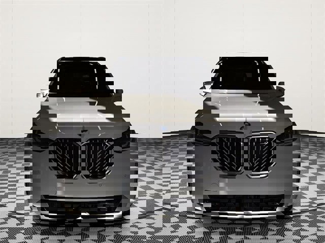 Used 2025 BMW X3 xDrive30i w/ Convenience Package image 3