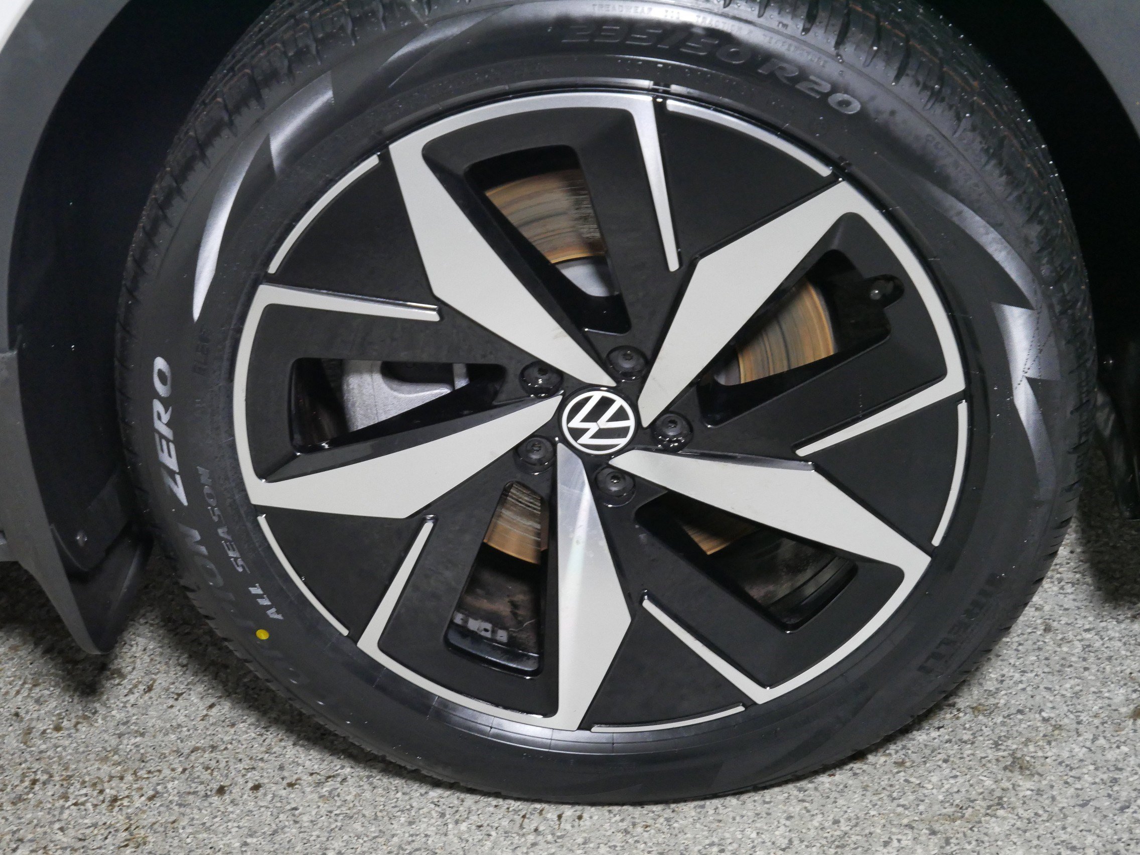 Used 2023 Volkswagen ID.4 Pro S image 15