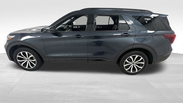 Used 2023 Ford Explorer ST-Line w/ Class IV Trailer Tow Package image 6