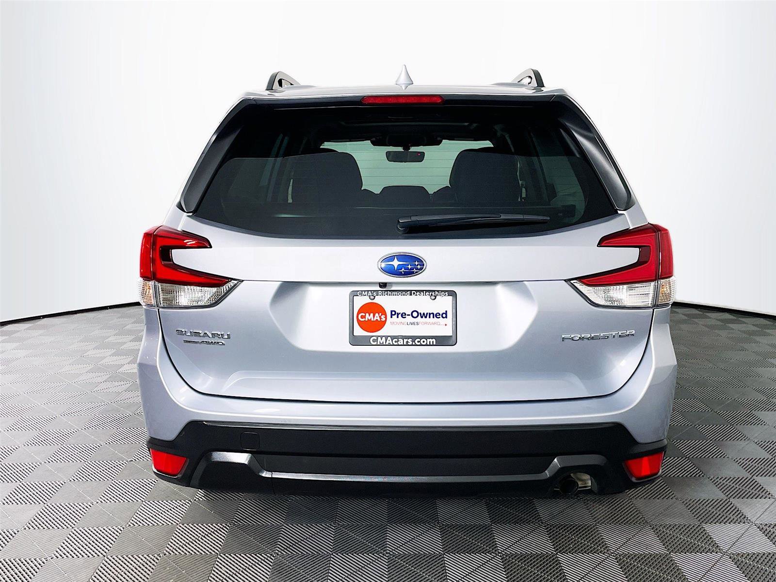 Used 2023 Subaru Forester Premium image 9