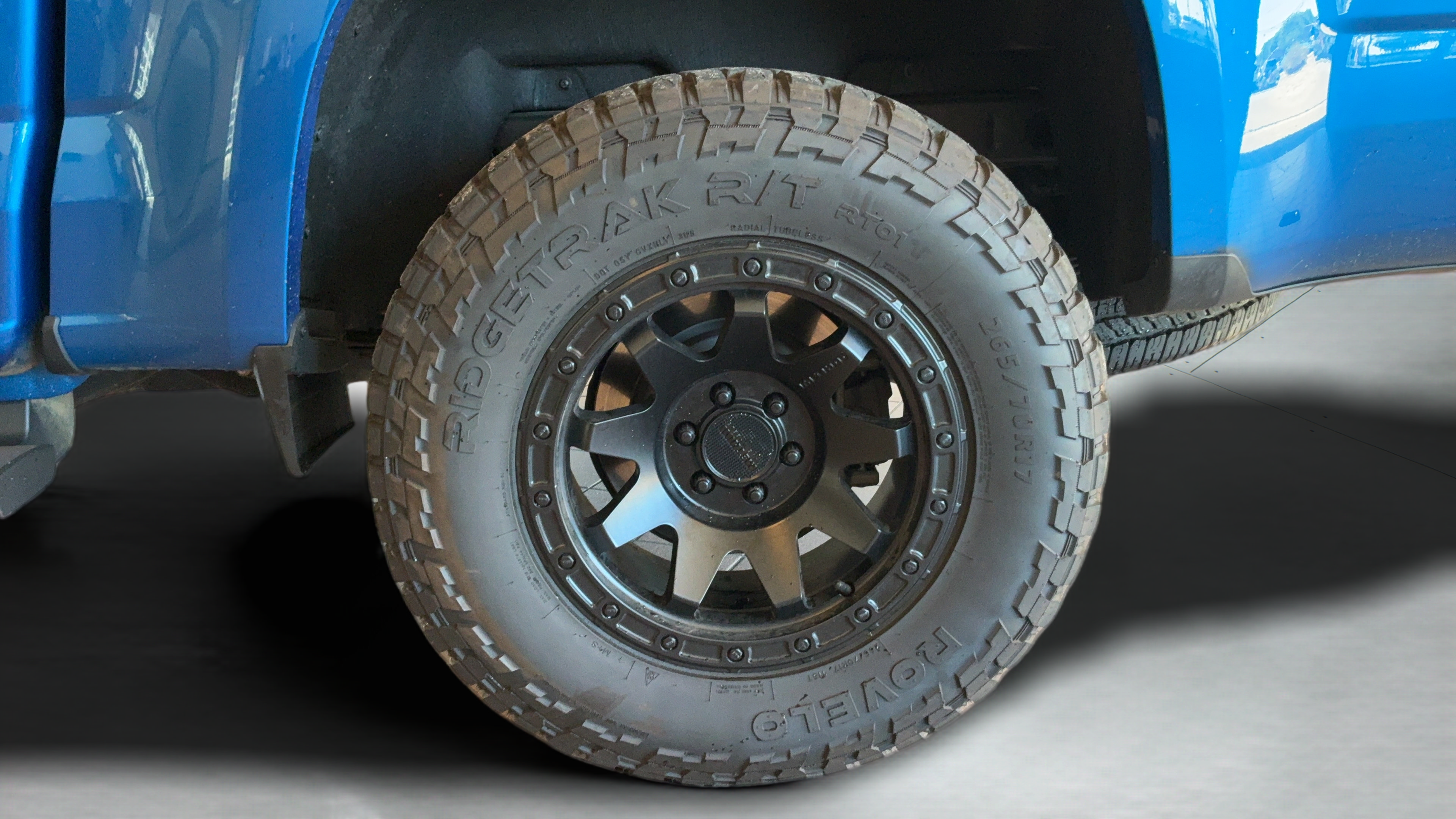Used 2022 Chevrolet Colorado Z71 AWD/4WD image 36