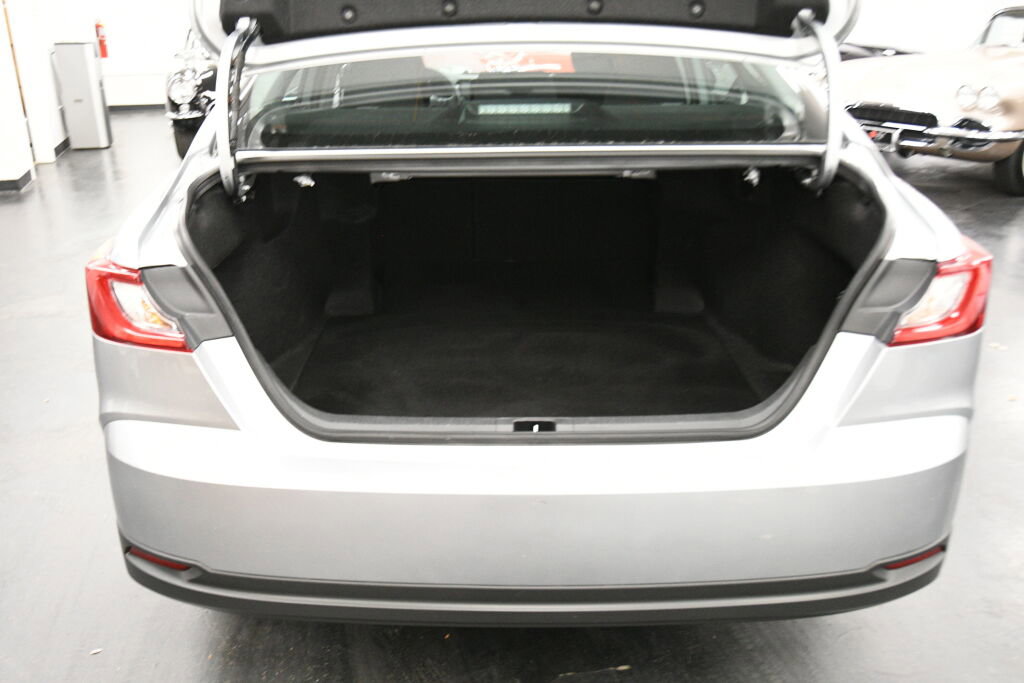 Certified 2025 Toyota Camry LE image 21