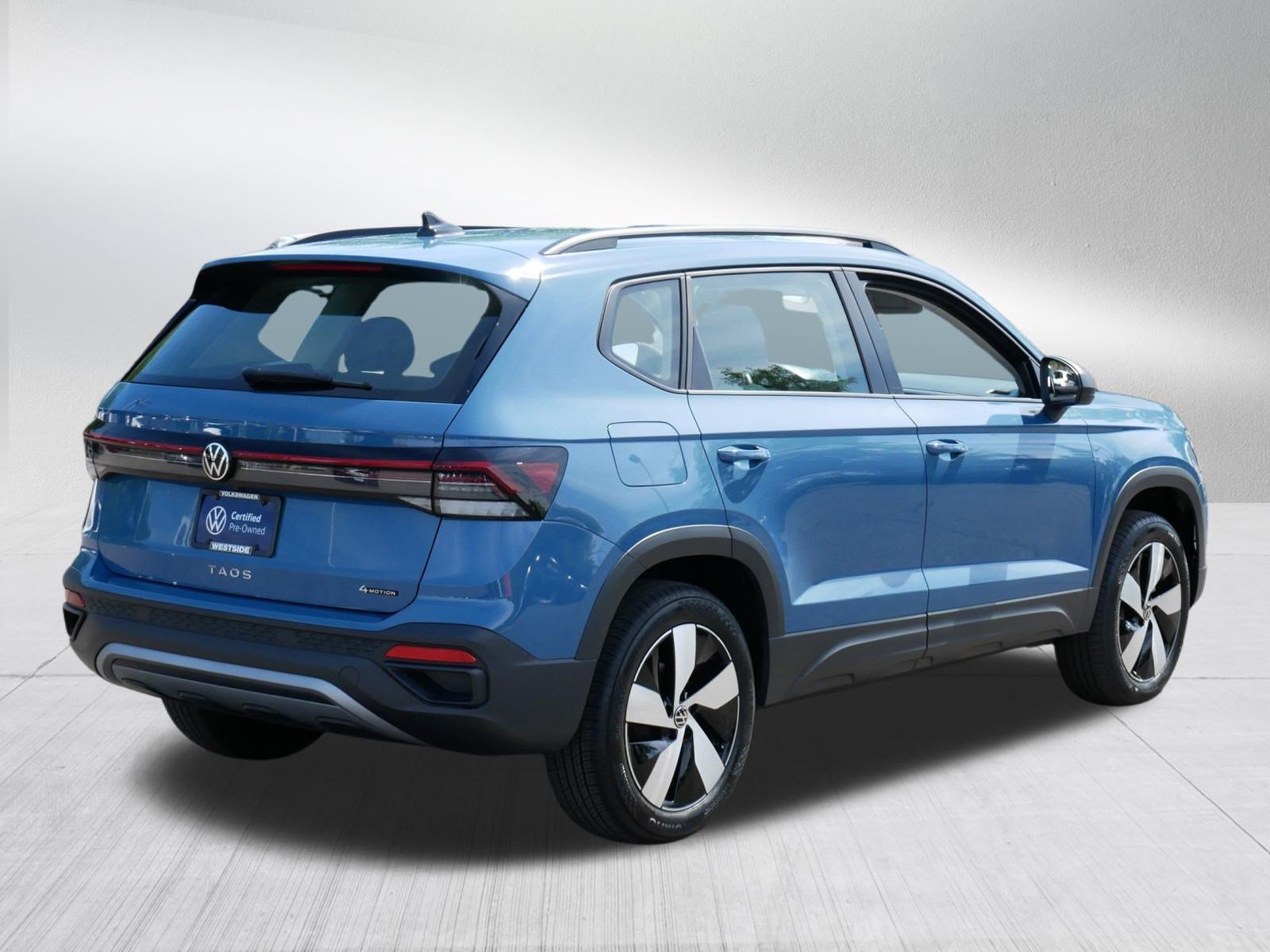 Certified 2025 Volkswagen Taos S AWD/4WD image 7