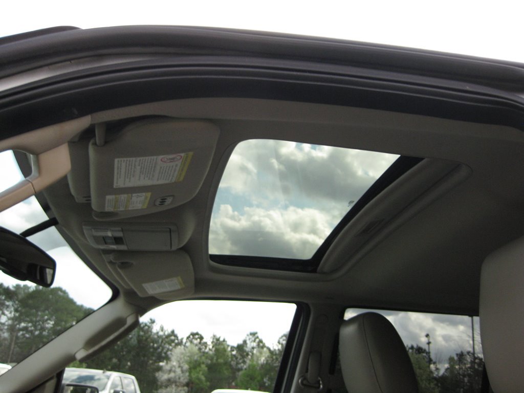 Used 2013 Ford Expedition Limited RWD image 24