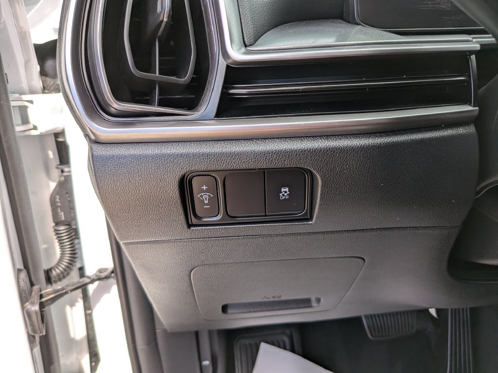 Certified 2026 Kia Sorento S w/ S Panoramic Sunroof Package FWD image 28