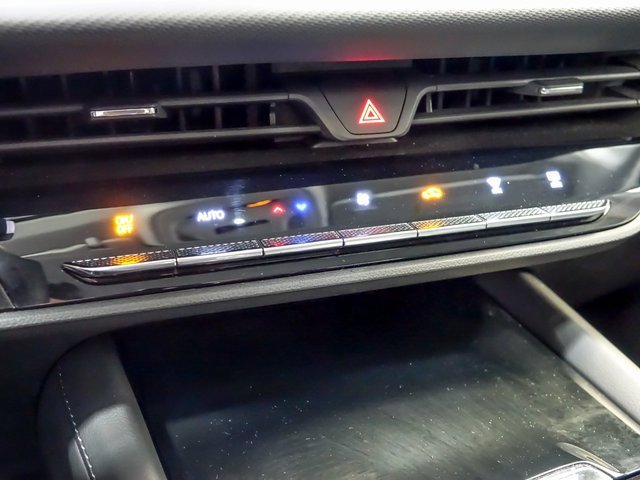 Certified 2025 Buick Envision Preferred image 25