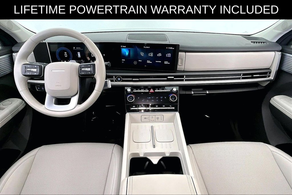 Used 2025 Hyundai Santa Fe SEL FWD image 19