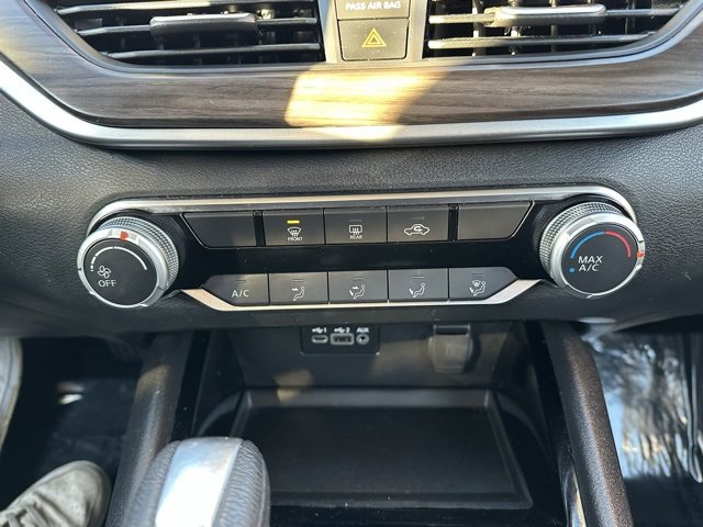 Used 2024 Nissan Altima 2.5 SV image 33