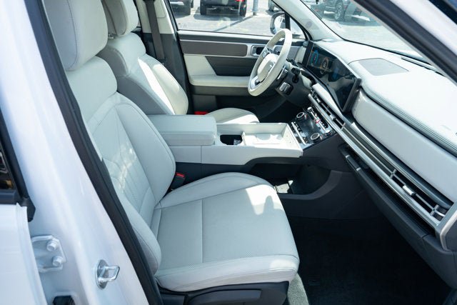 Used 2025 Hyundai Santa Fe SEL AWD/4WD image 41