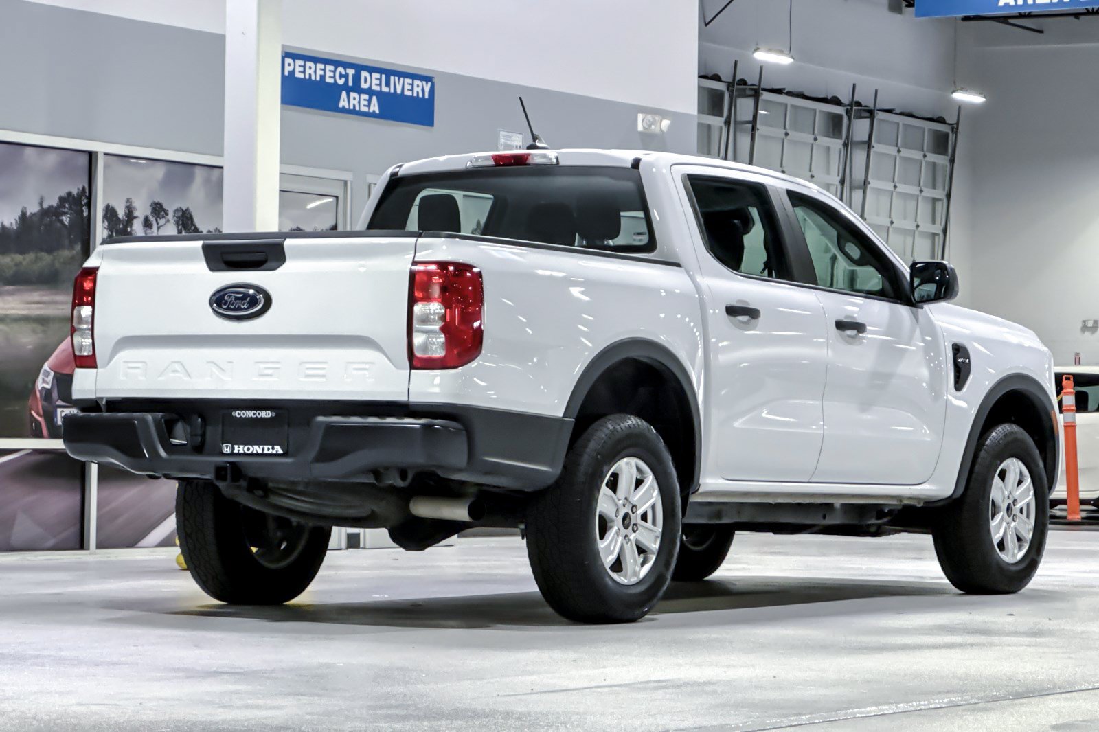 Used 2024 Ford Ranger XL w/ Trailer Tow Package RWD image 9