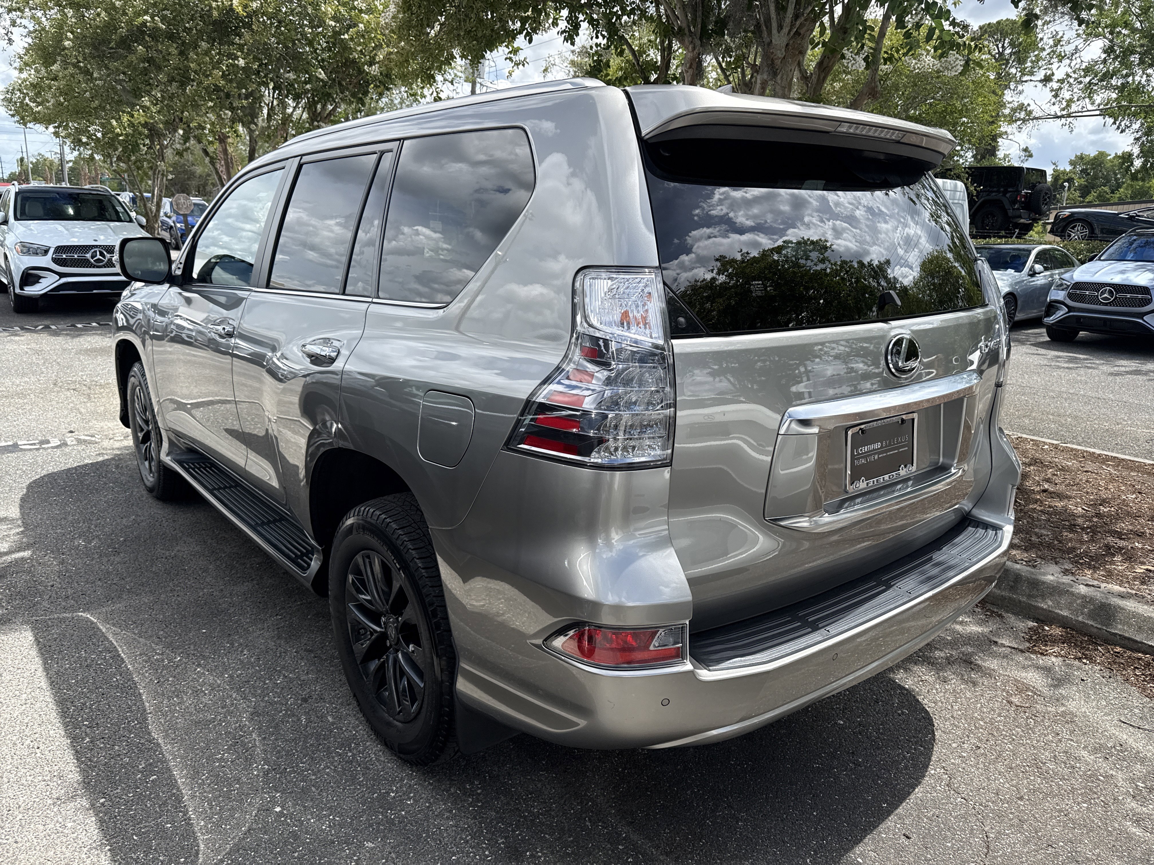 Certified 2022 Lexus GX 460 Premium AWD/4WD image 3