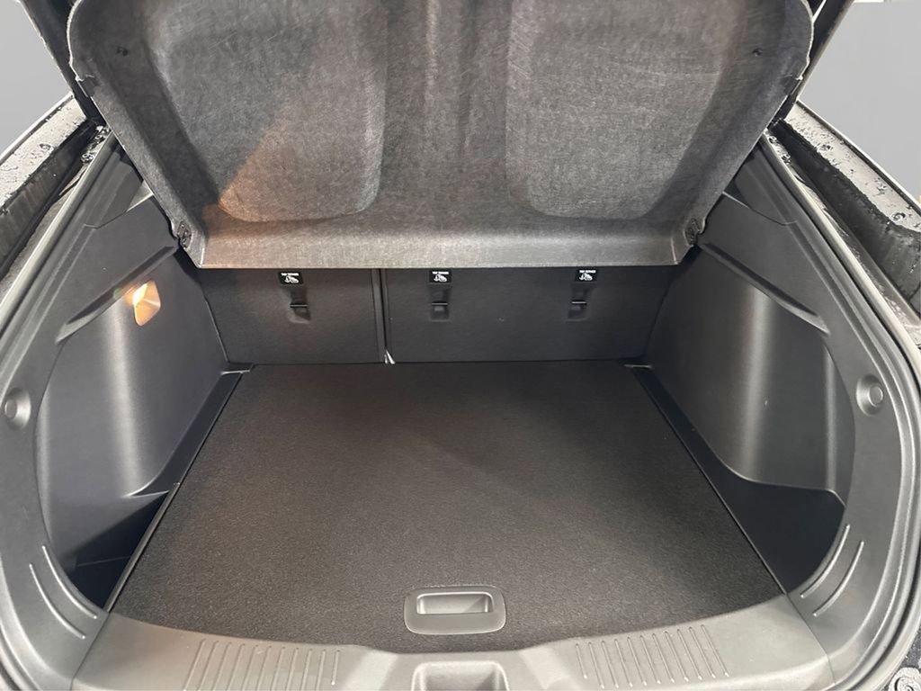 Used 2025 Buick Envista Preferred w/ Convenience I Package image 11