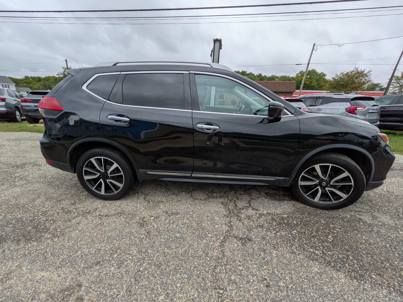 Used 2017 Nissan Rogue SL w/ SL Premium Package AWD/4WD image 6