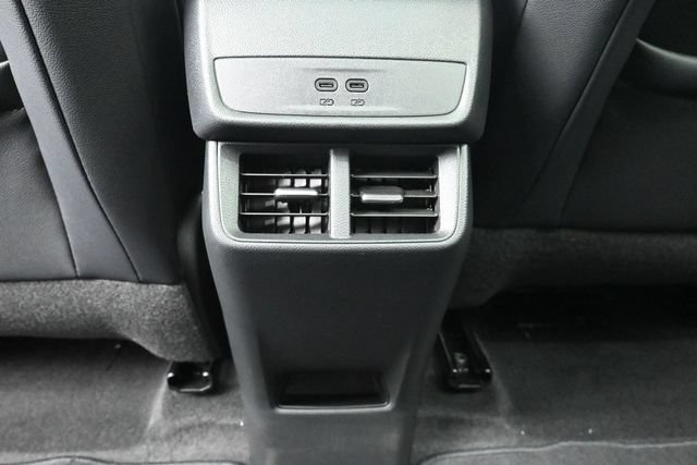 New 2026 Chevrolet Equinox LT w/ Convenience Package II FWD image 23