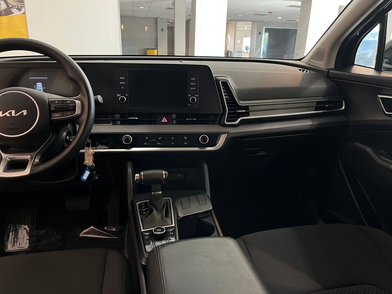 Used 2025 Kia Sportage LX image 35