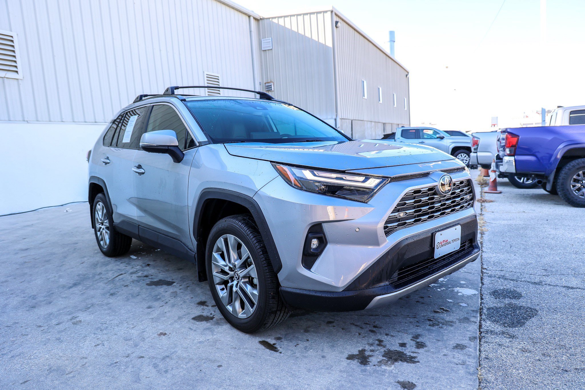 Used 2023 Toyota RAV4 Limited image 5