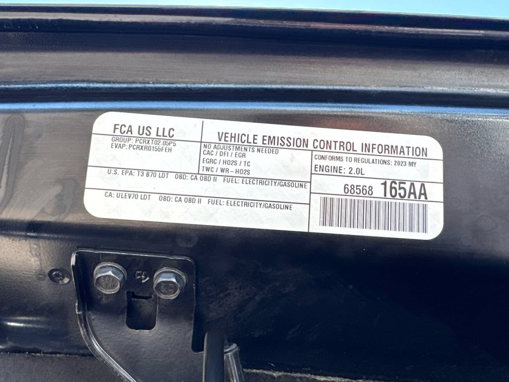 Used 2023 Jeep Wrangler Unlimited Sahara AWD/4WD image 11