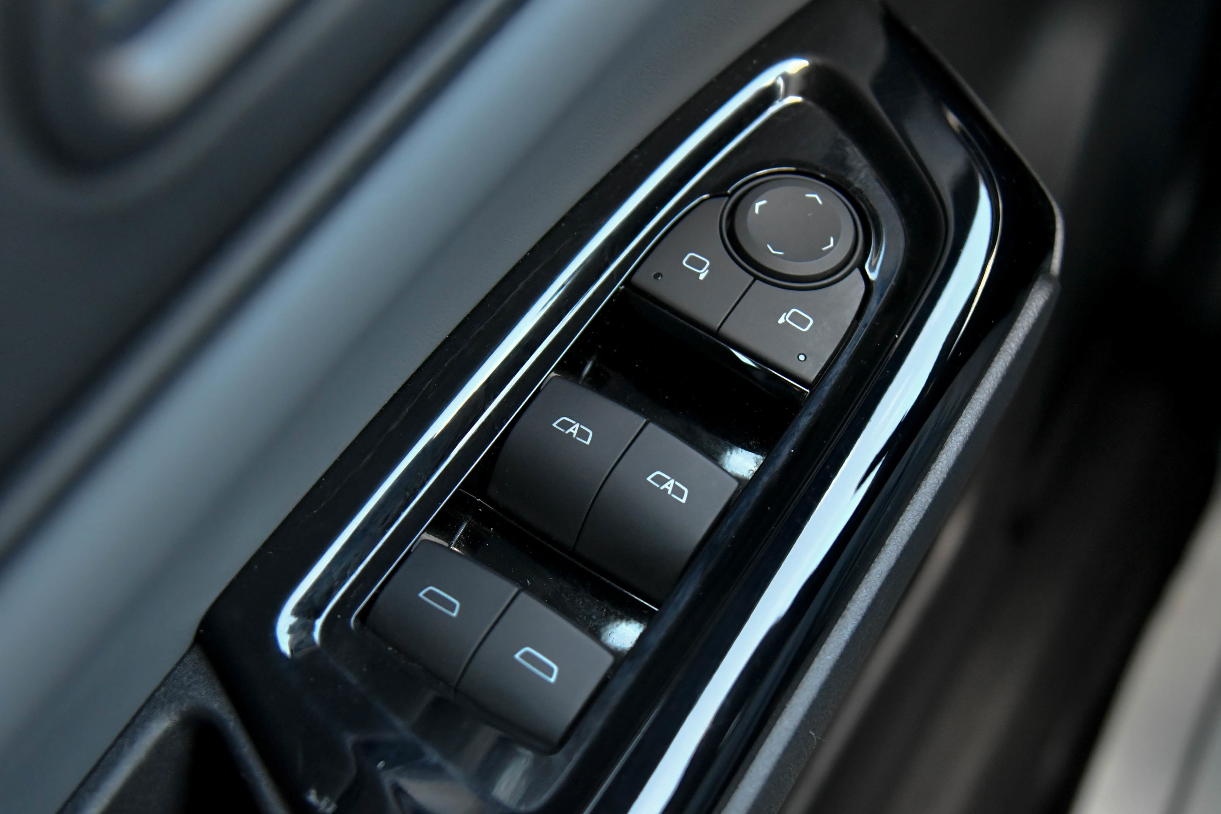 Used 2024 Honda Prologue Touring image 35