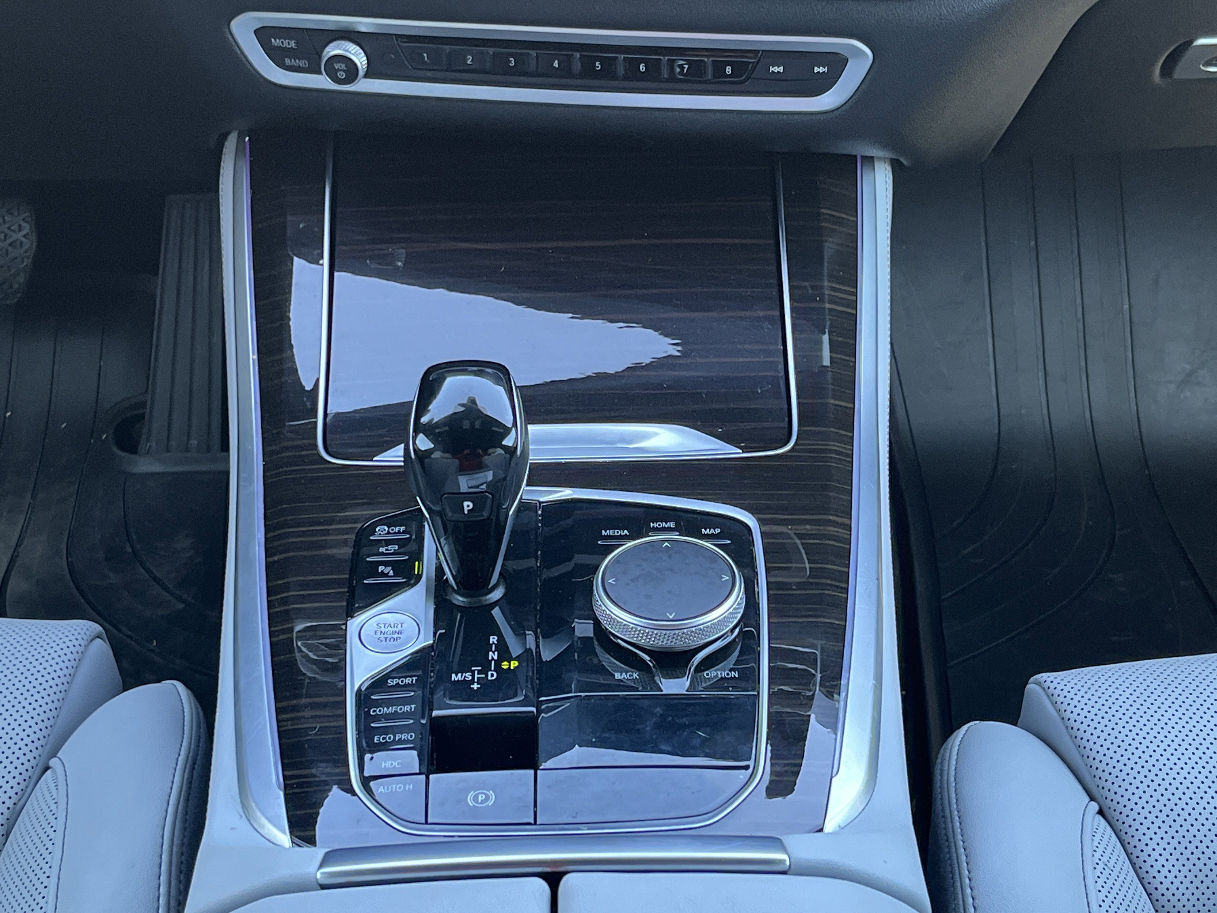 Used 2023 BMW X5 xDrive40i w/ Premium Package AWD/4WD image 5