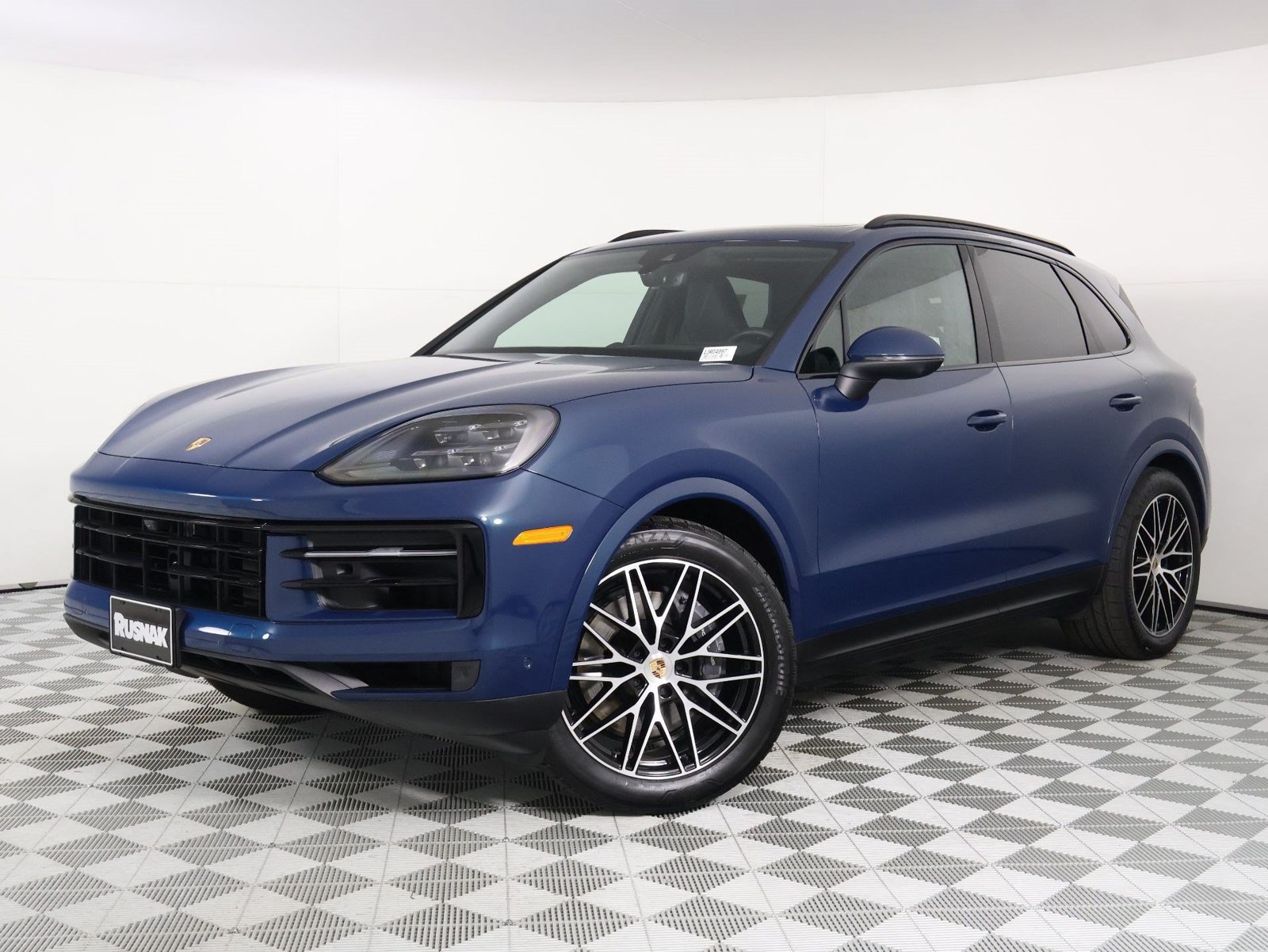 Certified 2026 Porsche Cayenne AWD/4WD image 35
