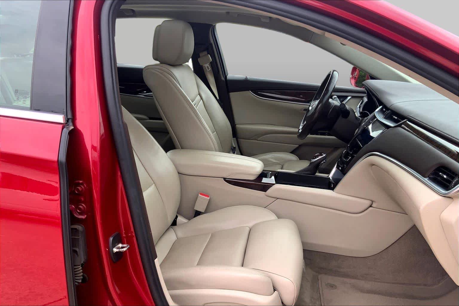 Used 2013 Cadillac XTS Luxury w/ Driver Awareness Package FWD image 9