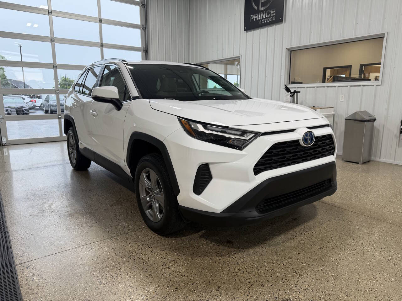 Used 2023 Toyota RAV4 XLE w/ Convenience Package AWD/4WD image 6