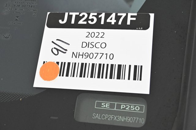 Used 2022 Land Rover Discovery Sport SE image 33
