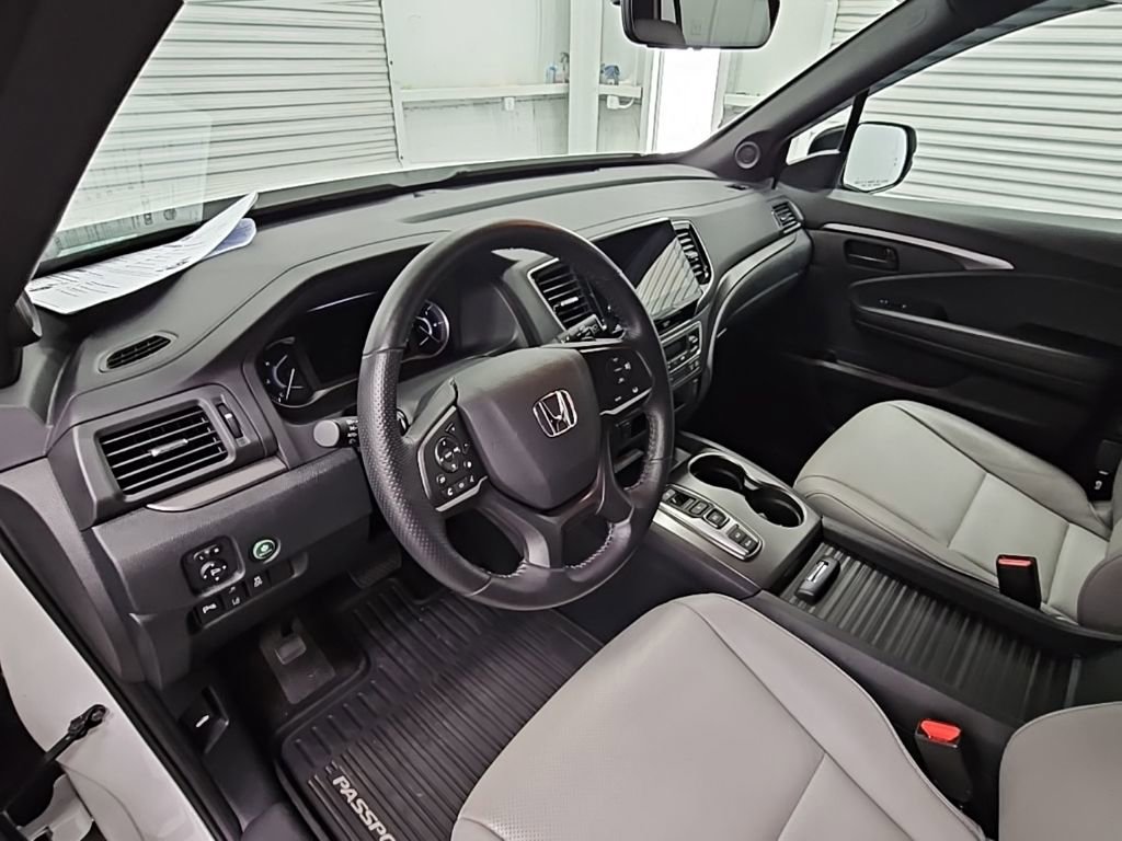 Used 2023 Honda Passport EX-L image 12