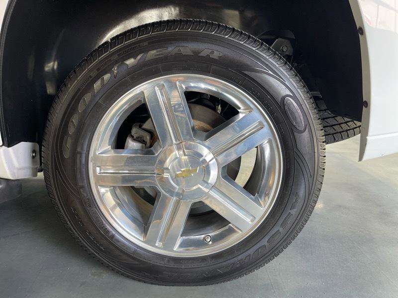Used 2008 Chevrolet TrailBlazer LT w/ Sun And 6-Disc Cd Package AWD/4WD image 16