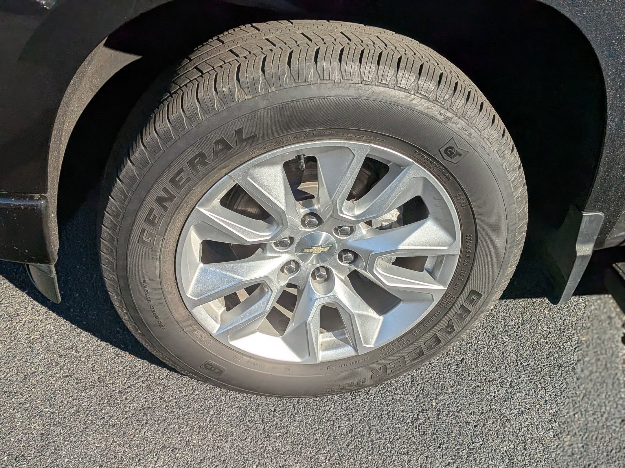 Used 2022 Chevrolet Silverado 1500 Custom image 12