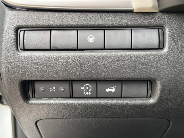 New 2026 Nissan Rogue SV image 17