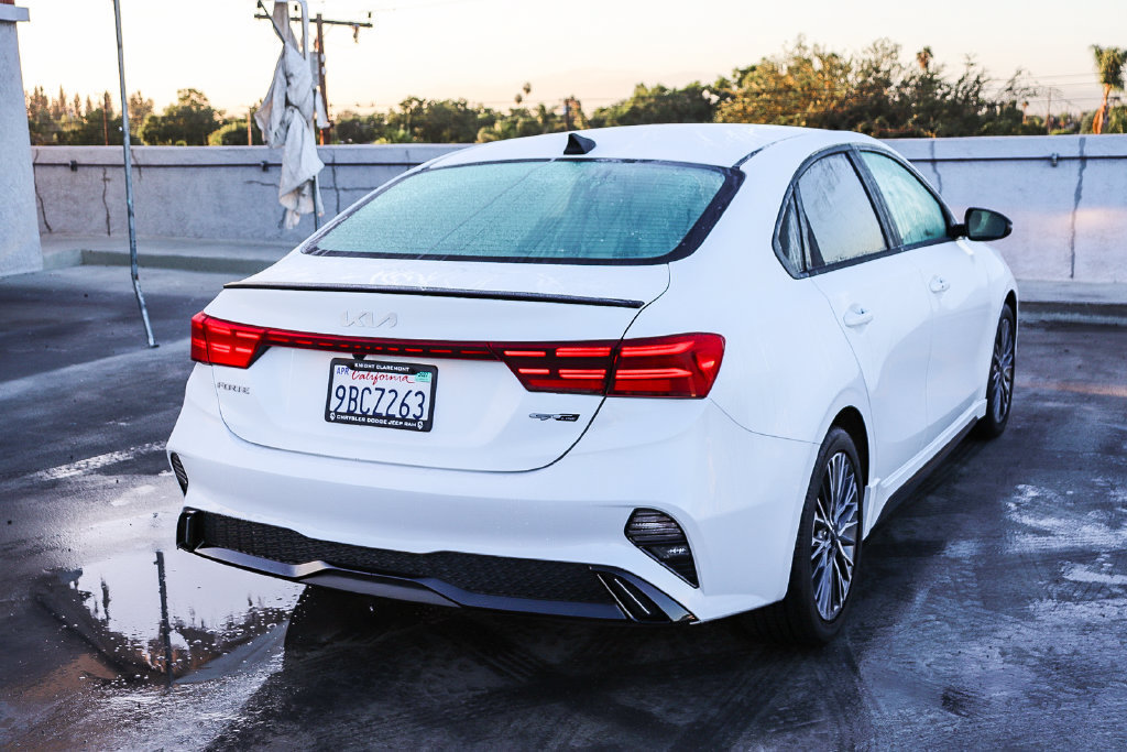 Used 2022 Kia Forte GT-Line FWD image 9
