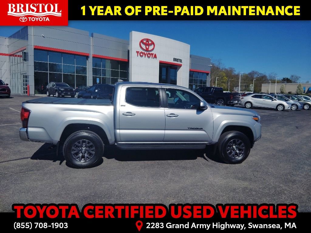 Certified 2022 Toyota Tacoma SR5 AWD/4WD image 8
