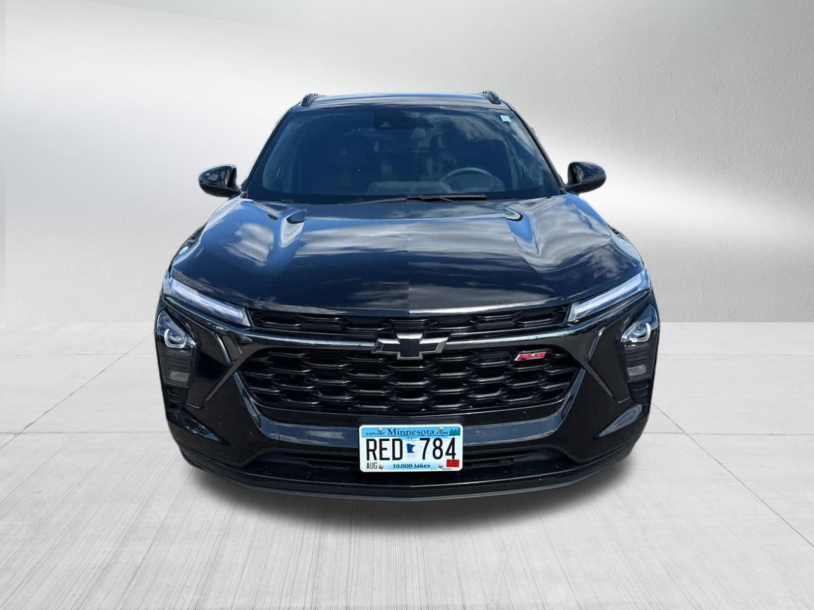 Used 2024 Chevrolet Trax RS w/ Driver Confidence Package FWD image 2
