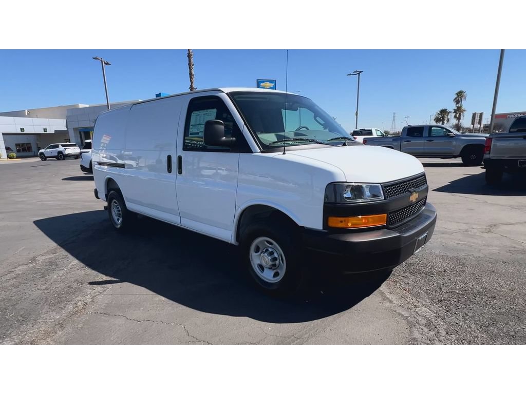 New 2026 Chevrolet Express 2500 w/ Driver Convenience Package RWD image 4
