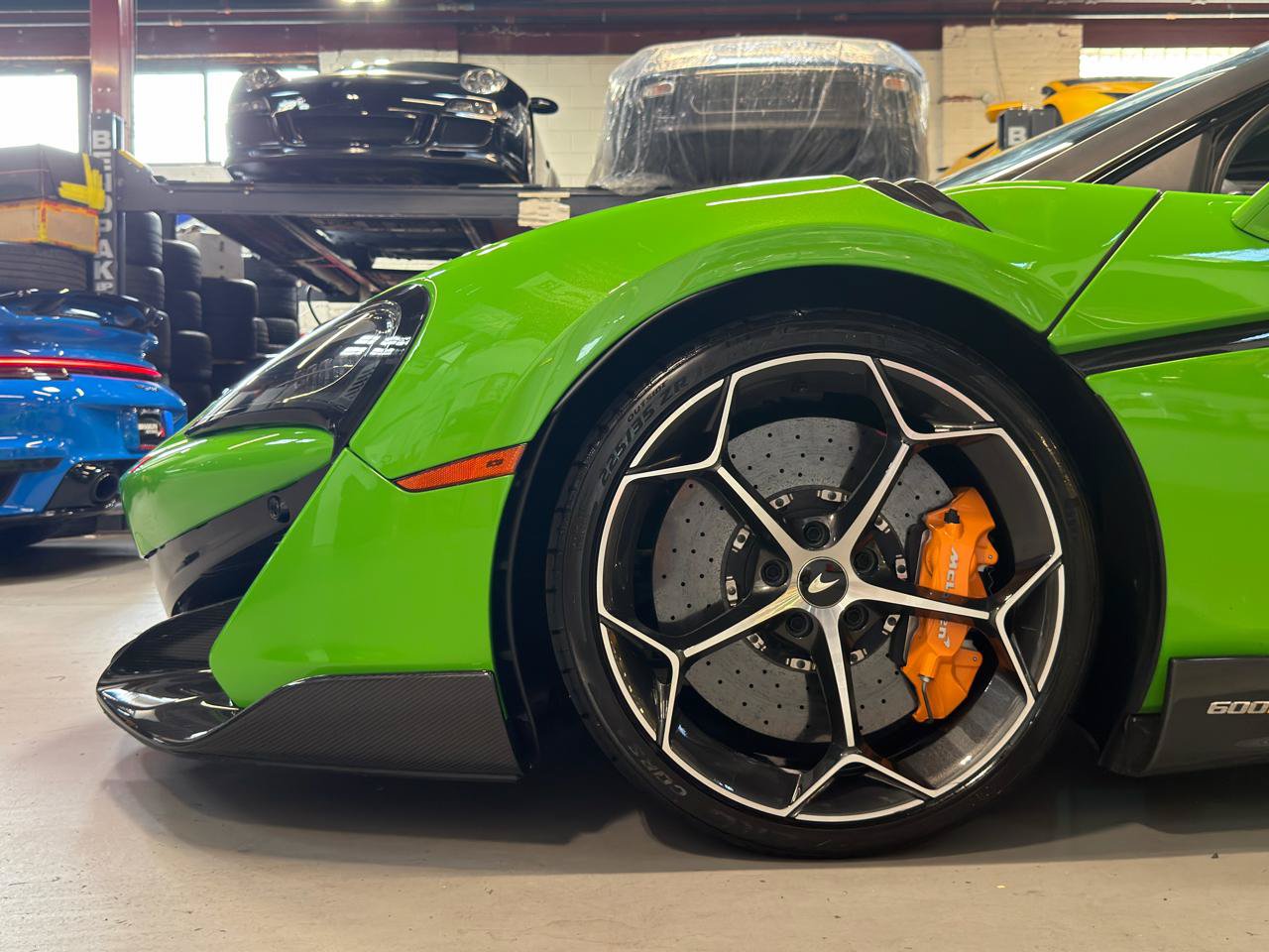 Used 2020 McLaren 600LT Spider RWD image 10